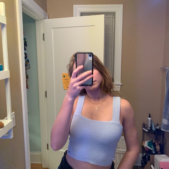 Hollister tank!! - Picture 1 of 4